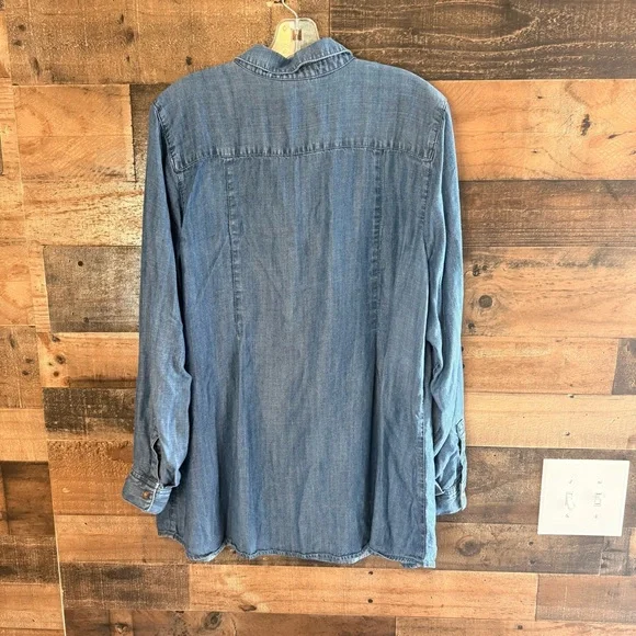 J. Jill Blue Chambray Button Down Shirt - Picture 5 of 8